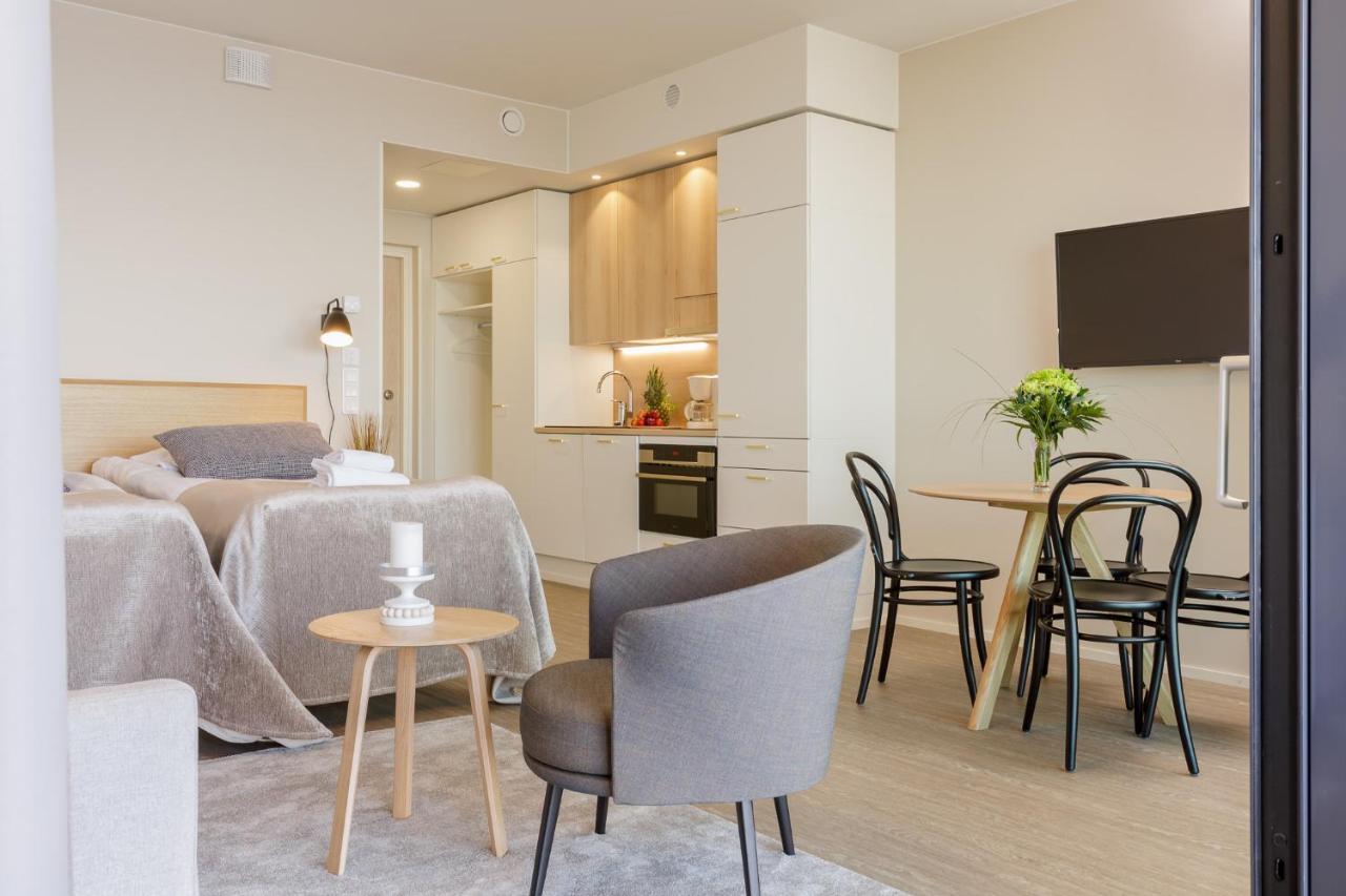Marina Chalets Studios By Hiekka Booking - Sisaeltaeae Liinavaatteet Ja Loppusiivouksen Kalajoki Zimmer foto