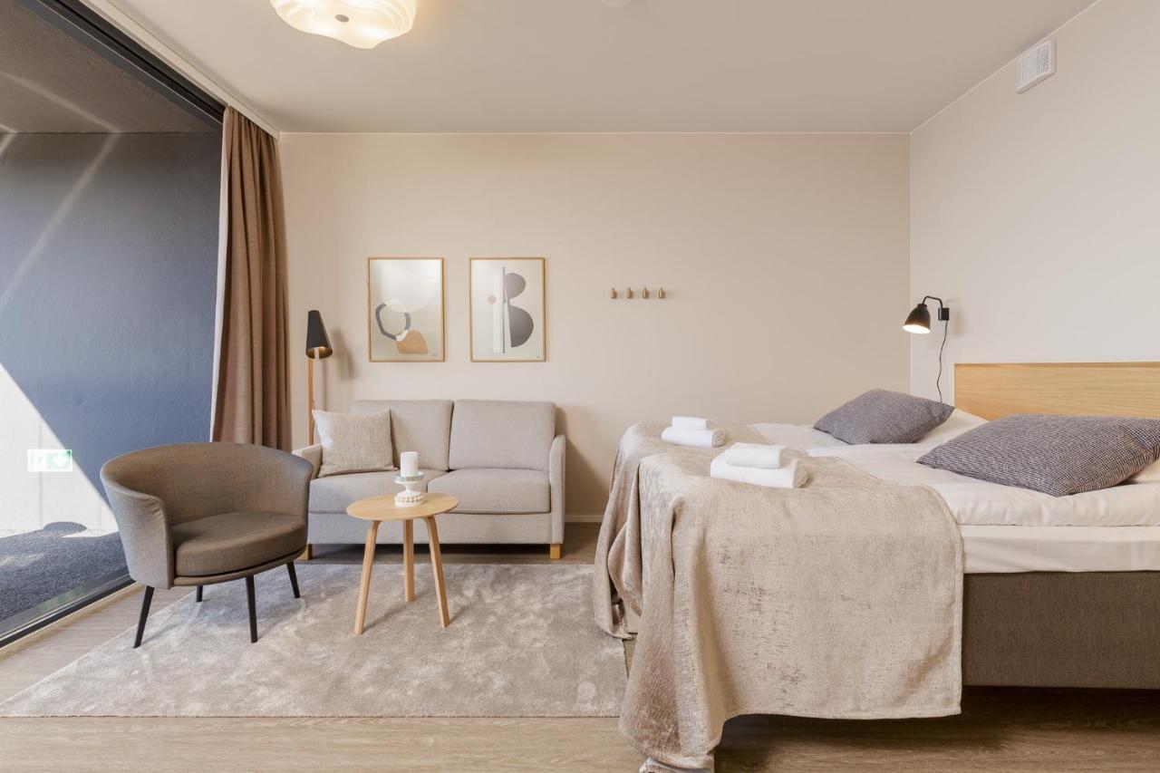 Marina Chalets Studios By Hiekka Booking - Sisaeltaeae Liinavaatteet Ja Loppusiivouksen Kalajoki Zimmer foto